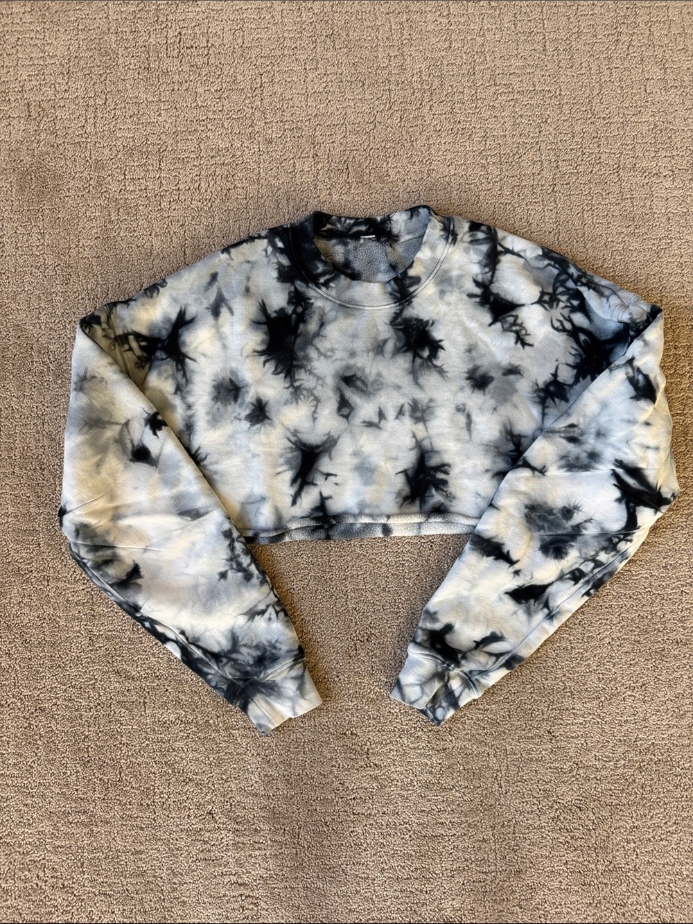Alo Yoga Tie-Dye Extreme Crop Crew Neck